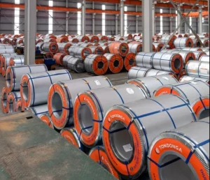Kho hàng tôn cuộn Đông á tại kho Phát Đạt