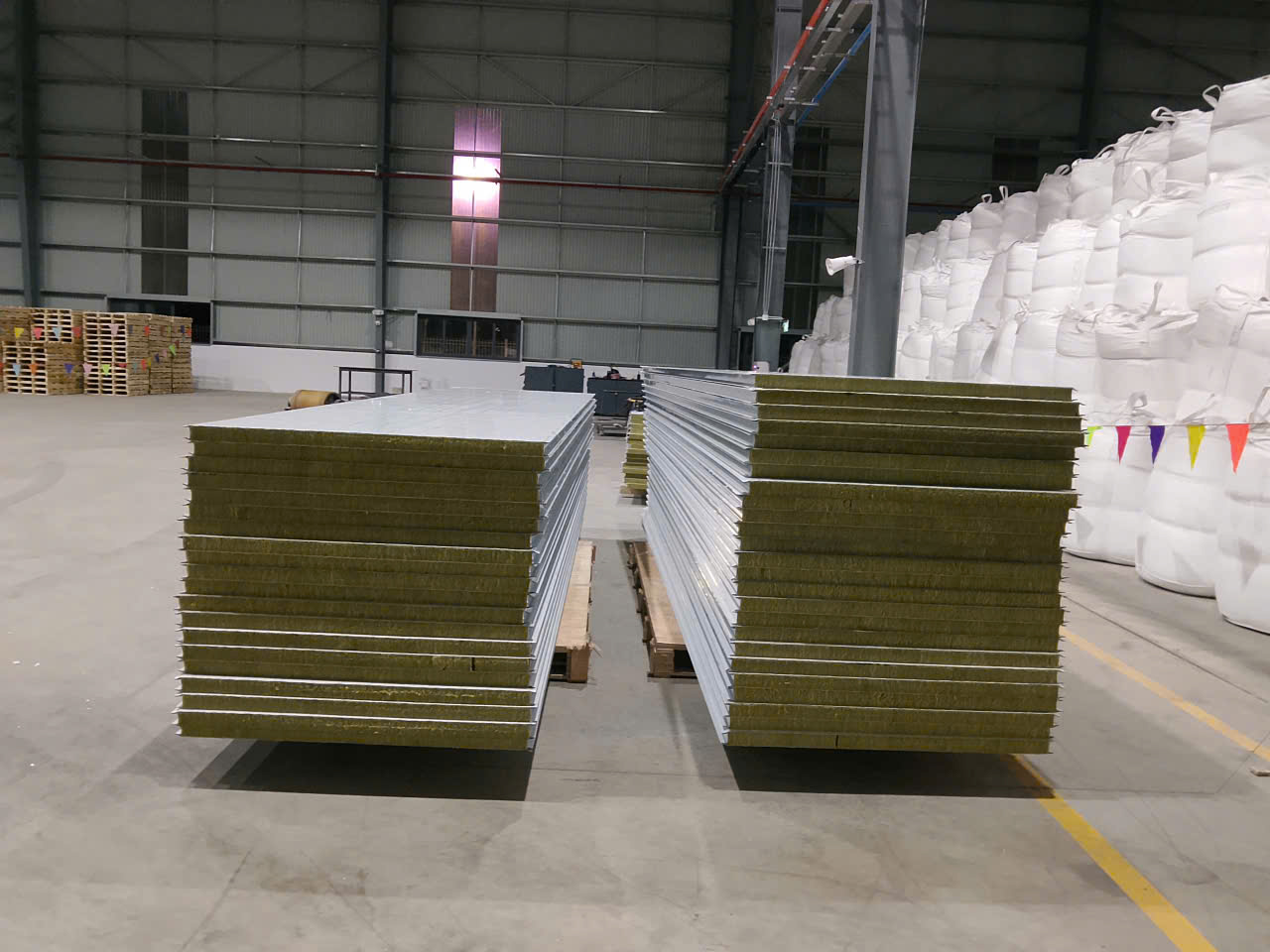 panel chống cháy Phát Đạt tai nhà máy Phú Mỹ