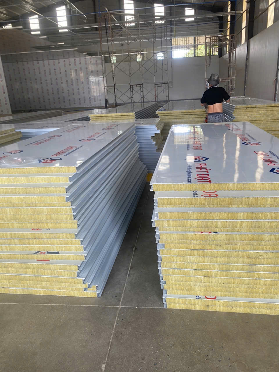 Panel chống cháy của Phát Đạt